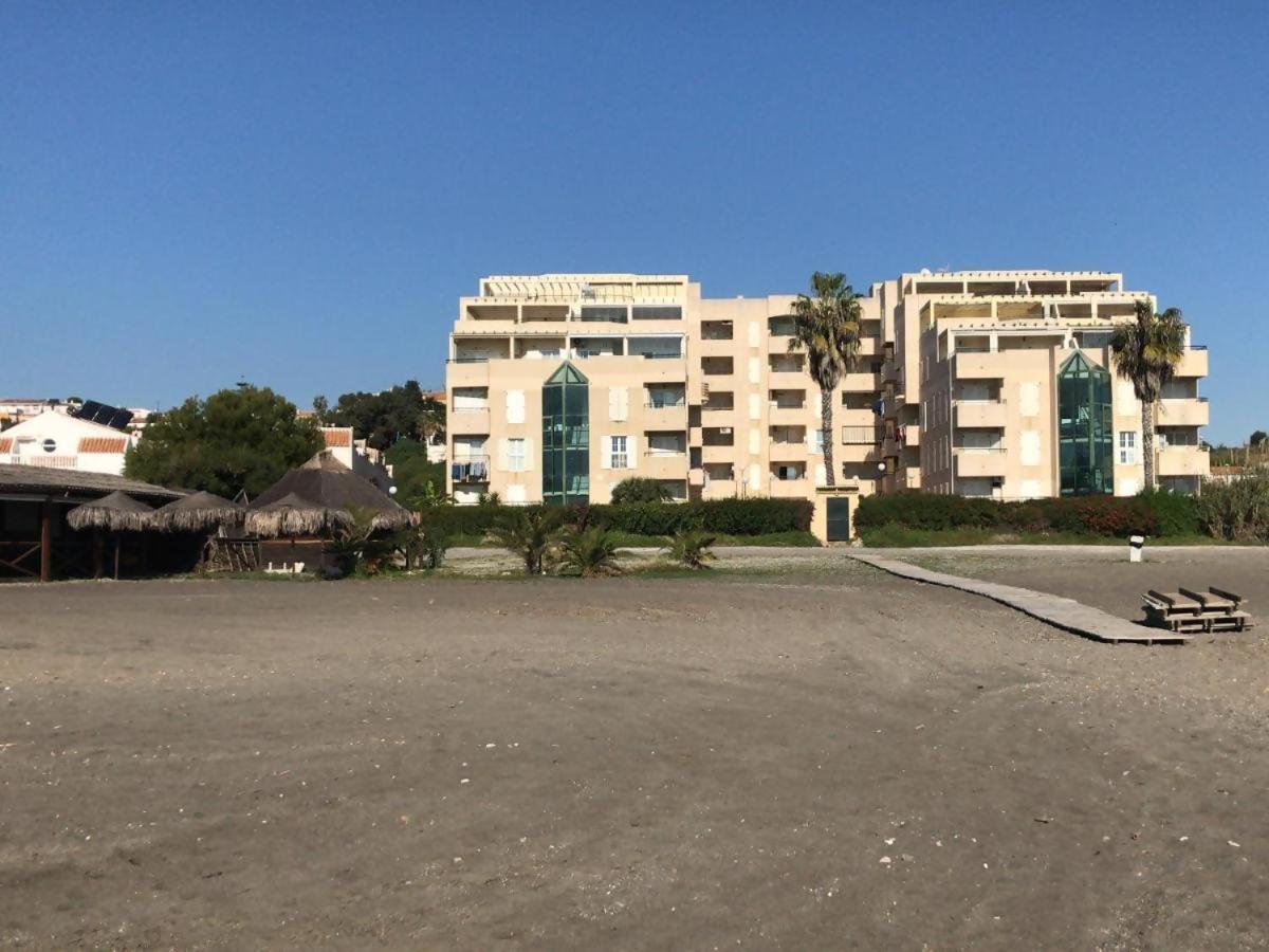 Espectacular Residencial En 1A Linea Con Piscina Appartement Benajarafe Buitenkant foto